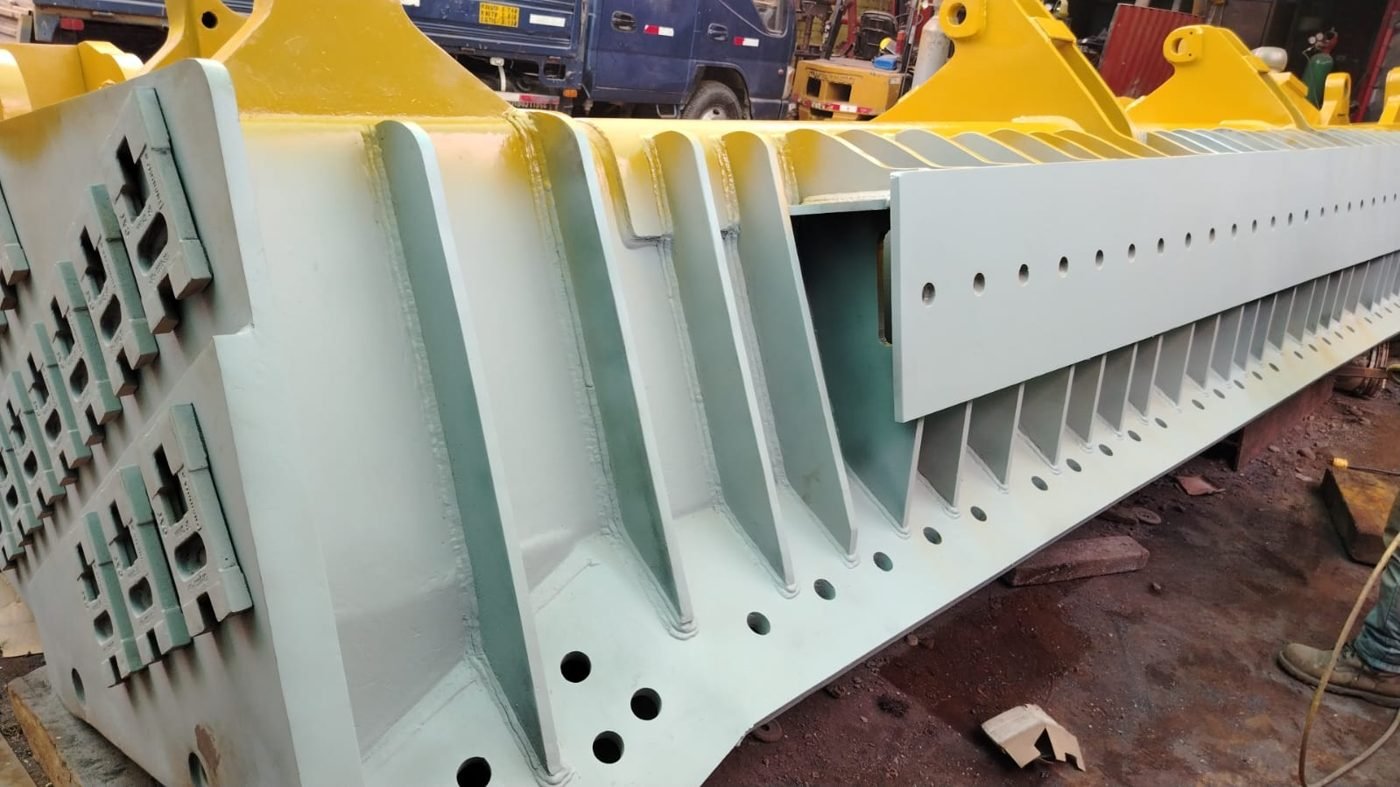 Barrenado y alineamiento de lift arm D9 Caterpillar